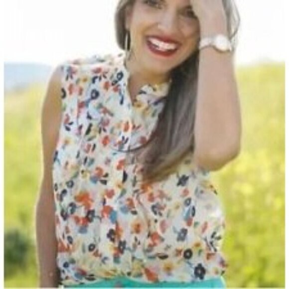 Cabi Tux Ruffle Blouse Top 6108 Floral Size small - Picture 2 of 7